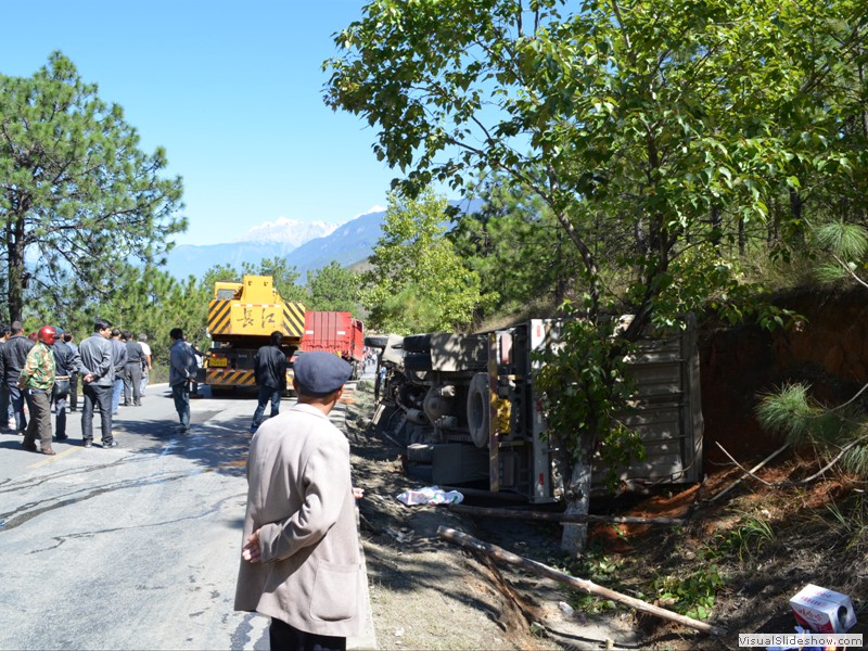 One of the two truck crashes we saw along the mountain roads.